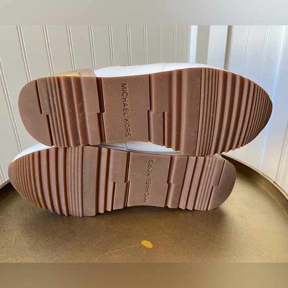 MICHAEL MICHAEL KORS ALLIE WRAP TRAINER SNEAKERS | GOLD & WHITE | 8.5 | EUC - Picture 8 of 10